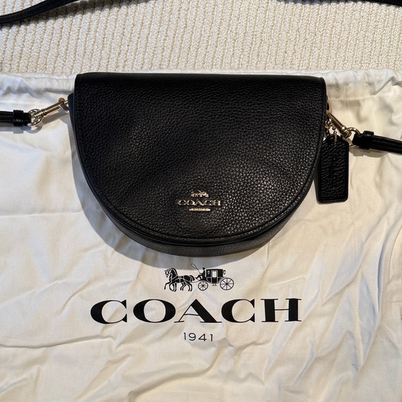 Coach Handbags - Coach Black Pebbled Leather Crossbody Bag